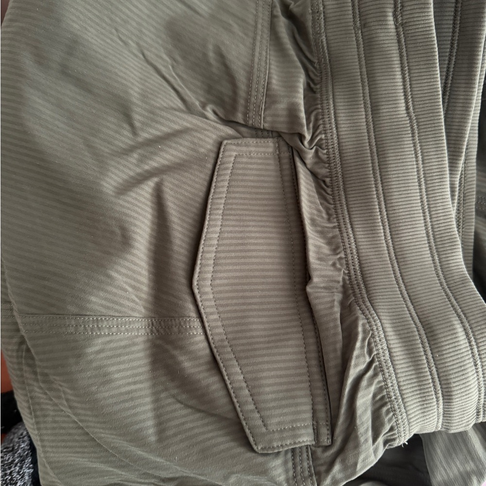 lululemon athletica Dance Studio Relaxed-Fit Cargo Pants - Olive - Picture 2 of 3